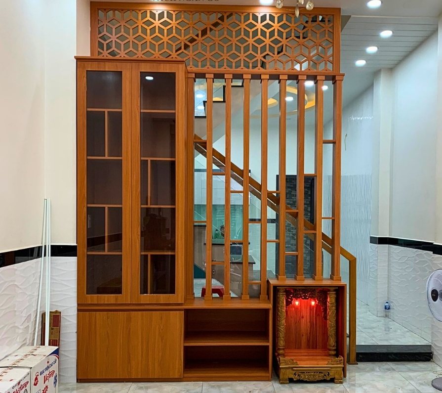 Trang trí vách ngăn phòng khách